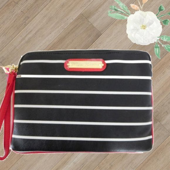 BETSEY JOHNSON TABLET CASE - Picture 1 of 3